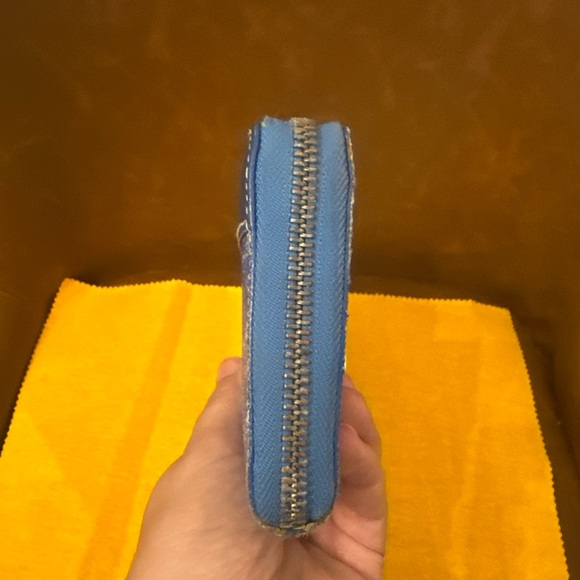 Goyard Azure Long Wallet - Picture 12 of 15